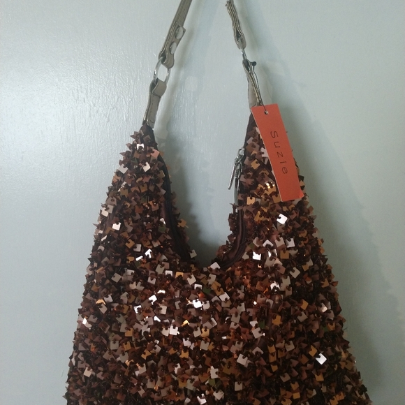 Purse - Picture 1 of 2